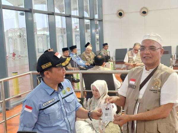 Tim Pengawas Haji DPR RI Tiba di Jeddah, Siap Bantu Penyelenggaraan Haji Tahun Ini Tim Pengawas Haji DPR RI Tiba di Jeddah, Siap Bantu Penyelenggaraan Haji Tahun Ini