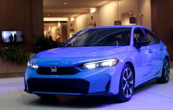 Alihkan Fokus ke Hybrid, Honda Pangkas Investasi Mobil Listrik Alihkan Fokus ke Hybrid, Honda Pangkas Investasi Mobil Listrik