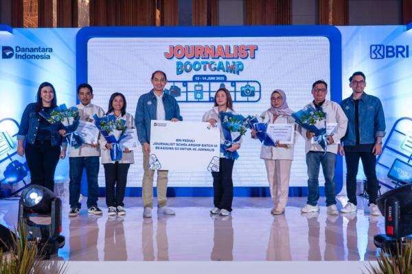 Sah! 45 Jurnalis Terima Beasiswa S2 lewat BRI Fellowship Journalism 2025 Sah! 45 Jurnalis Terima Beasiswa S2 lewat BRI Fellowship Journalism 2025