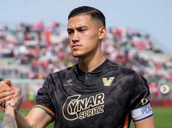 Penyebab Media Italia Prediksi Jay Idzes Hengkang dari Venezia pada Bursa Transfer Musim Panas 2025