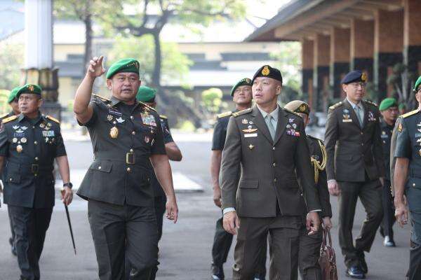 Jenderal Maruli Terima Kunjungan Kasad Singapura di Jakarta, Bahas Apa?