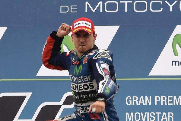 Jorge Lorenzo Menyombongkan Diri: Cuma Saya yang Kalahkan Valentino Rossi Sampai Marc Marquez!