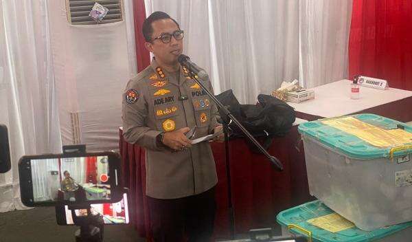 6 Orang Ditangkap terkait Pembunuhan Notaris Perempuan, Salah Satunya Sopir Korban 6 Orang Ditangkap terkait Pembunuhan Notaris Perempuan, Salah Satunya Sopir Korban