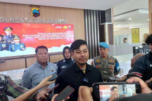 Kasus Ayam Goreng Widuran Diselidiki Polresta Solo, Unsur Pidana Masih Diteliti! Kasus Ayam Goreng Widuran Diselidiki Polresta Solo, Unsur Pidana Masih Diteliti!