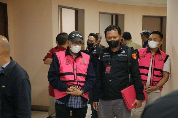 Kasus Korupsi PT Sritex, Kejagung Geledah Apartemen dan Rumah 3 Tersangka Serta Sita 15 Barbuk Elektronik
