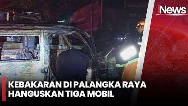 Kebakaran Bengkel di Palangka Raya, 3 Mobil Hangus Terbakar Kebakaran Bengkel di Palangka Raya, 3 Mobil Hangus Terbakar