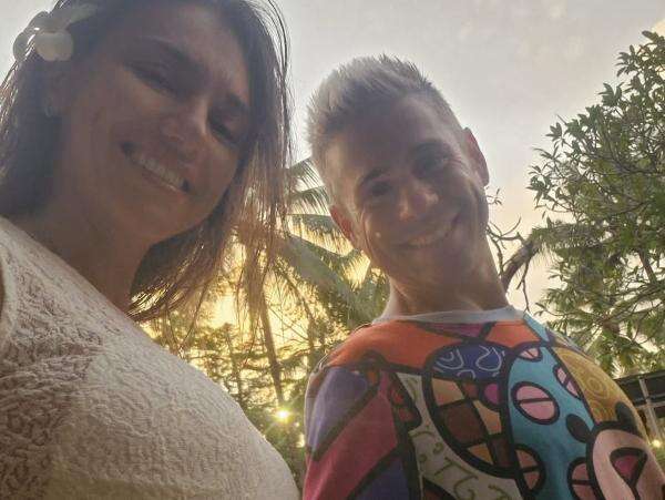 Kisah Cinta Tak Biasa Alvaro Bautista, Eks Pembalap MotoGP yang Cinlok dan Menikah dengan Umbrella Girl