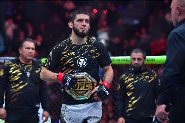 KO Mengerikan di UFC 192 yang Mengubah Jalan Islam Makhachev Jadi Raja Kelas Ringan KO Mengerikan di UFC 192 yang Mengubah Jalan Islam Makhachev Jadi Raja Kelas Ringan