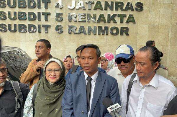 Roy Suryo Cs Protes Pemeriksaan Saksi Ijazah Palsu Jokowi hingga Subuh: Tidak Manusiawi! Roy Suryo Cs Protes Pemeriksaan Saksi Ijazah Palsu Jokowi hingga Subuh: Tidak Manusiawi!