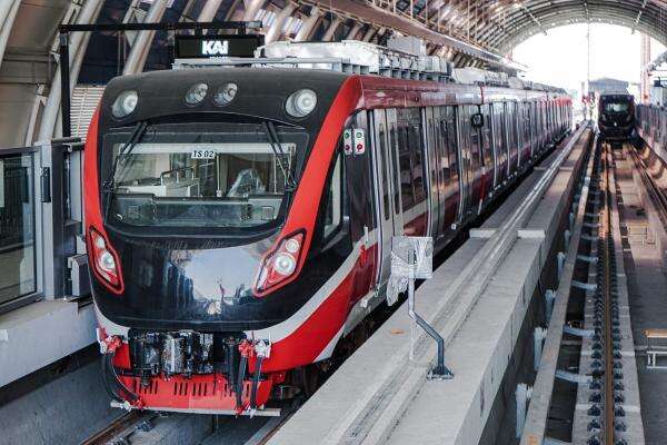 Jumlah Penumpang LRT Jabodebek Tembus 13 Juta pada Semester I-2025 Jumlah Penumpang LRT Jabodebek Tembus 13 Juta pada Semester I-2025