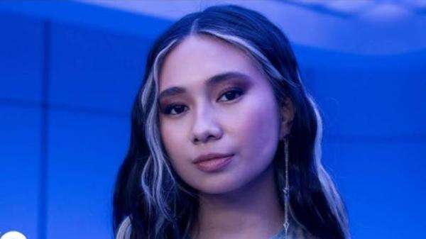 Makna Lagu Blue Moon - Niki: Lebih Dalam dari Sekadar Kesedihan Biasa Makna Lagu Blue Moon - Niki: Lebih Dalam dari Sekadar Kesedihan Biasa
