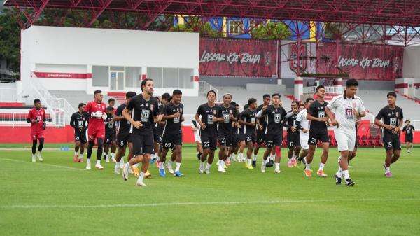 Malut United vs PSBS Biak: Laskar Kie Raha Tak Mau Terpental dari 4 Besar Liga 1 2024-2025 Malut United vs PSBS Biak: Laskar Kie Raha Tak Mau Terpental dari 4 Besar Liga 1 2024-2025