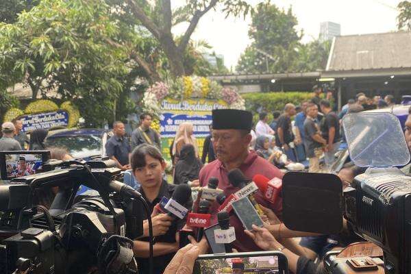 Marsma TNI Fajar Adriyanto, Korban Pesawat Jatuh Bakal Dimakamkan di Probolinggo Marsma TNI Fajar Adriyanto, Korban Pesawat Jatuh Bakal Dimakamkan di Probolinggo