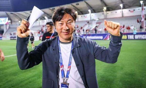 Media Vietnam Ketakutan Shin Tae-yong Mainkan Pemain Andalan Timnas Indonesia di Piala AFF 2024: Ada Maarten Paes hingga Jordi Amat! Media Vietnam Ketakutan Shin Tae-yong Mainkan Pemain Andalan Timnas Indonesia di Piala AFF 2024: Ada Maarten Paes hingga Jordi Amat!