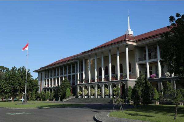 Mengenal 4 Jalur Seleksi Mandiri UGM 2025, Dibuka 18 Maret Mengenal 4 Jalur Seleksi Mandiri UGM 2025, Dibuka 18 Maret