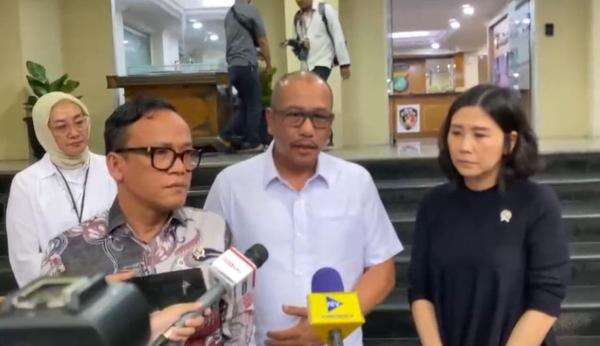 Polisi Ngaku Kekurangan Bukti Usut Dugaan Pelecehan Eks Rektor UP Polisi Ngaku Kekurangan Bukti Usut Dugaan Pelecehan Eks Rektor UP