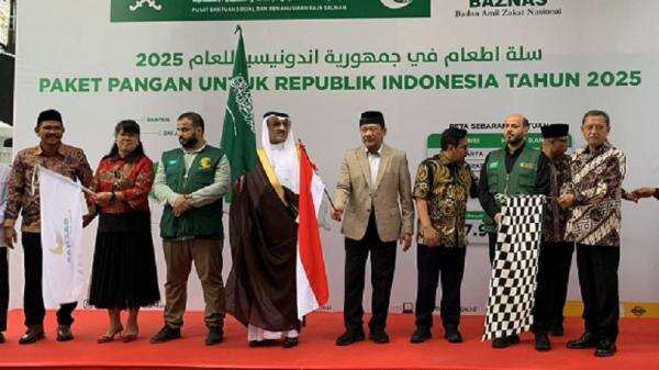 Jelang Ramadan, Raja Salman Bagikan 7.911 Paket Pangan untuk Warga Indonesia Jelang Ramadan, Raja Salman Bagikan 7.911 Paket Pangan untuk Warga Indonesia