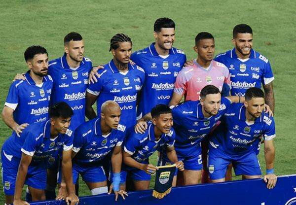 Manajemen Persib Bandung Beri Bocoran soal Rekrut Pemain Asing Baru Manajemen Persib Bandung Beri Bocoran soal Rekrut Pemain Asing Baru