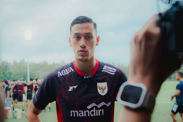 Pesan Inspiratif Jay Idzes untuk Masa Depan Sepak Bola Indonesia: Nikmati Proses, Raih Impian! Pesan Inspiratif Jay Idzes untuk Masa Depan Sepak Bola Indonesia: Nikmati Proses, Raih Impian!