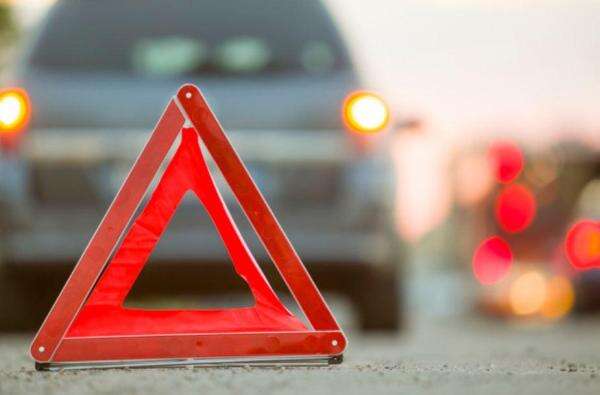 Pikap Bermuatan Tabung Gas Kecelakaan di Tol Cijago Depok