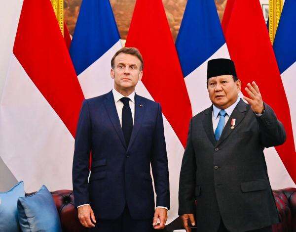 Prabowo Berabahasa Prancis saat Berbincang dengan Macron di Istana Merdeka