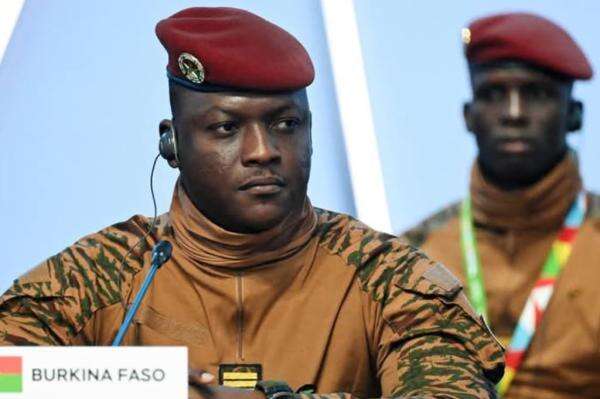 Profil Ibrahim Traoré, Presiden Termuda Afrika yang Bikin Barat Ketar-Ketir! Profil Ibrahim Traoré, Presiden Termuda Afrika yang Bikin Barat Ketar-Ketir!