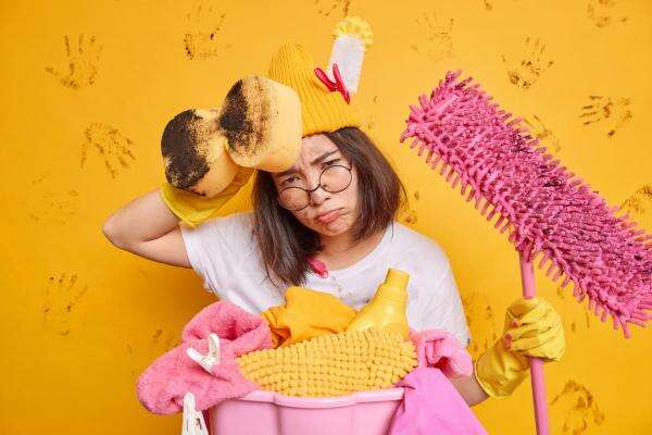 Dilema Working Mom, Rumah Berantakan Tanggung Jawab Siapa? Dilema Working Mom, Rumah Berantakan Tanggung Jawab Siapa?