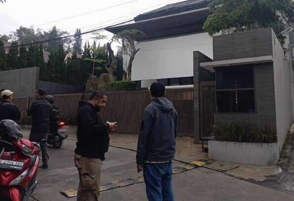 KPK Ungkap Barang yang Disita saat Geledah Rumah Ridwan Kamil KPK Ungkap Barang yang Disita saat Geledah Rumah Ridwan Kamil
