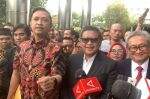 Semringah Hasto Kristiyanto Tiba di KPK: Saya Akan Memberikan Keterangan Sebaik-baiknya Semringah Hasto Kristiyanto Tiba di KPK: Saya Akan Memberikan Keterangan Sebaik-baiknya