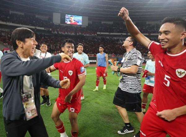 Shin Tae-yong Ikut Girang Jay Idzes dan Rizky Ridho Tampil Gemilang di Klub Jelang Bela Timnas Indonesia Shin Tae-yong Ikut Girang Jay Idzes dan Rizky Ridho Tampil Gemilang di Klub Jelang Bela Timnas Indonesia