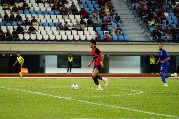 Update Pemain Abroad Timnas Indonesia Semalam: Calvin Verdonk Kalahkan Mantan Juara Liga Inggris, Ramadhan Sananta Menggila!