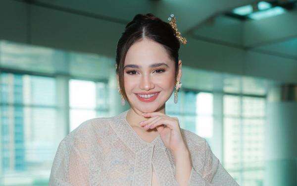 Berita Terpopuler: Potret 5 Artis Indonesia Masuk Daftar 200 Wanita Tercantik di Dunia hingga Dede Sunandar Jadi Pelayan Restoran Berita Terpopuler: Potret 5 Artis Indonesia Masuk Daftar 200 Wanita Tercantik di Dunia hingga Dede Sunandar Jadi Pelayan Restoran