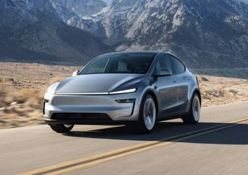 Saham Tesla Anjlok Usai Elon Musk Dirikan Partai Politik di AS Saham Tesla Anjlok Usai Elon Musk Dirikan Partai Politik di AS
