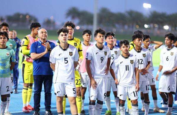 Media Vietnam Ngeri Lihat Skuad Timnas Indonesia U-17: Terkuat untuk Piala Dunia! Media Vietnam Ngeri Lihat Skuad Timnas Indonesia U-17: Terkuat untuk Piala Dunia!