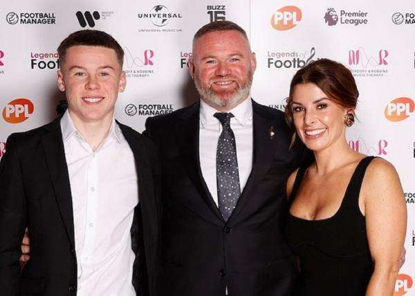 Tinggalkan Plymouth Argyle, Wayne Rooney Gantikan Ruben Amorim sebagai Pelatih Manchester United? Tinggalkan Plymouth Argyle, Wayne Rooney Gantikan Ruben Amorim sebagai Pelatih Manchester United?