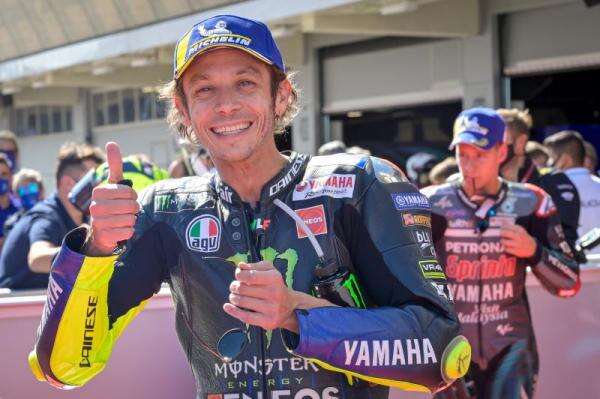 Perbandingan Gaji Valentino Rossi saat di Tim Ducati dengan Yamaha, bak Bumi dan Langit Perbandingan Gaji Valentino Rossi saat di Tim Ducati dengan Yamaha, bak Bumi dan Langit