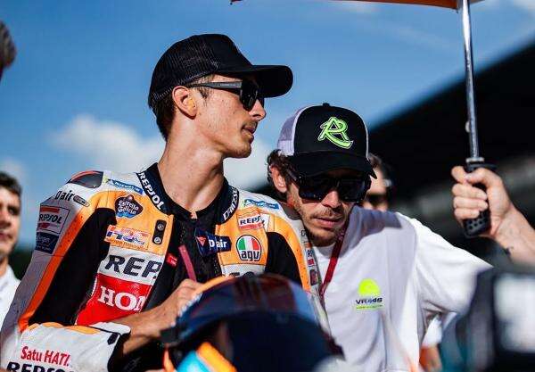 MotoGP Kehilangan Fans Gara-Gara Valentino Rossi Pensiun, Fonsi Nieto: Dia seperti Michael Jordan MotoGP Kehilangan Fans Gara-Gara Valentino Rossi Pensiun, Fonsi Nieto: Dia seperti Michael Jordan