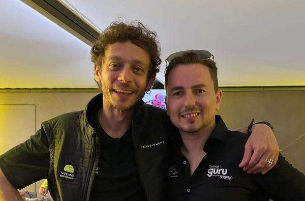 5 Pembalap Terbaik Yamaha Sepanjang Sejarah MotoGP, Nomor 1 Valentino Rossi! 5 Pembalap Terbaik Yamaha Sepanjang Sejarah MotoGP, Nomor 1 Valentino Rossi!