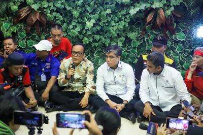 Ojol Punya Payung Hukum, THR Lebaran 2025 Cair Ojol Punya Payung Hukum, THR Lebaran 2025 Cair
