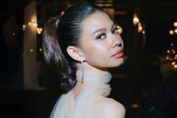 7 Artis Cantik Indonesia Berdarah Jepang 7 Artis Cantik Indonesia Berdarah Jepang