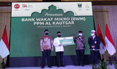OJK Resmikan Bank Wakaf Mikro di PPM Al Kautsar