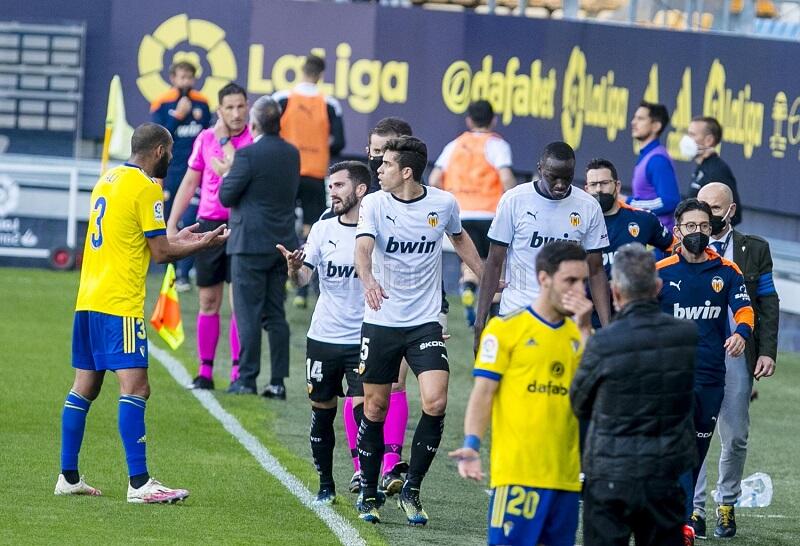 Hasil Liga Spanyol: Sevilla Bungkam Atletico Madrid, Valencia Nyaris Walk Out