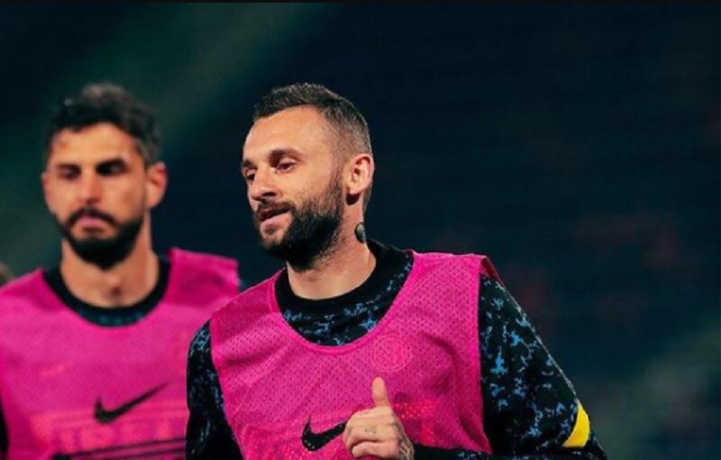 Tato Bom di Leher Brozovic Bikin Heboh