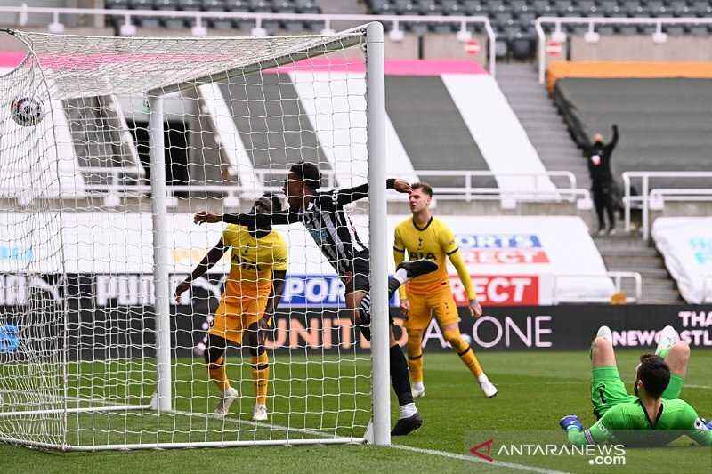 Tottenham Tersandung di Markas Newcastle