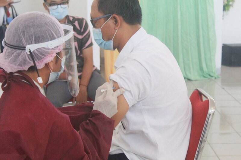 Vaksinasi Guru Belum Rampung, Bagaimana Rencana Buka Sekolah?