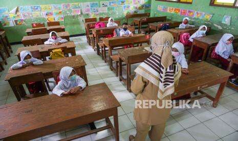 Bupati Temanggung Usulkan Vaksinasi Guru Gipercepat