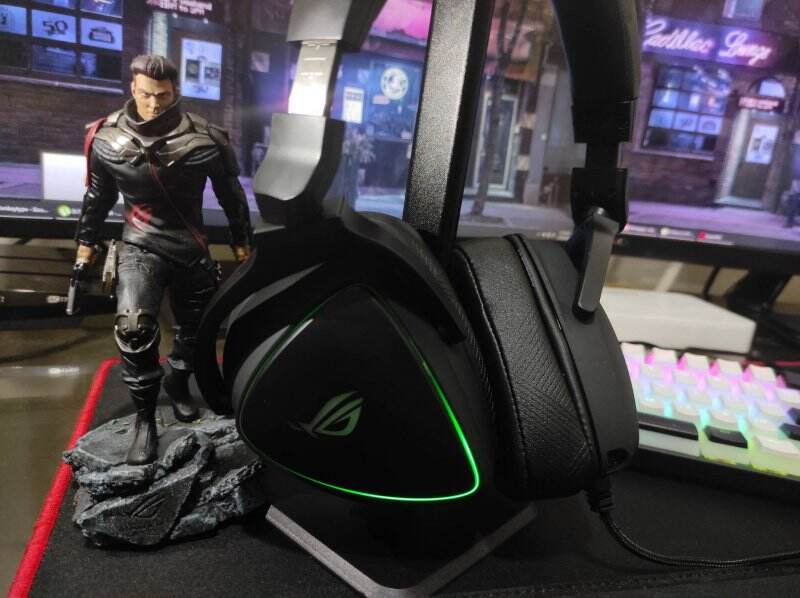 Review ASUS ROG Delta S: Headset Gaming Premium dengan Teknologi QUAD DAC