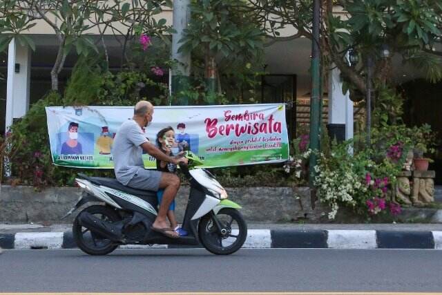 Vaksinasi Pekerja Pariwisata Difokuskan di Loteng dan KLU