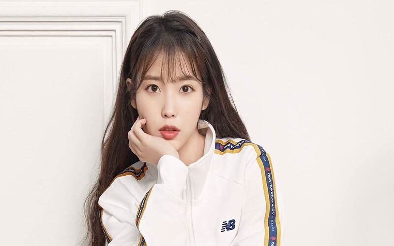 15 Lagu Baru IU Sukses Sapu Bersih Tangga Lagu Korea Selatan
