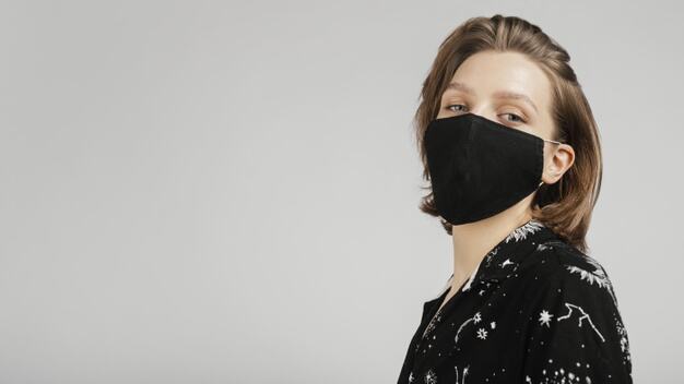 3 Langkah Tampil Modis saat Kenakan Masker, Yuk Dicoba